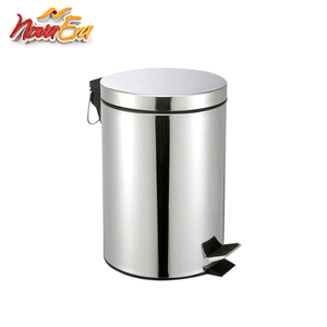Lixeira em Aço Inox Nova Era Prata com Pedal 3L